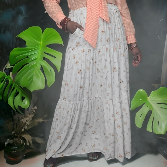 Mary Lawless × Splendid Floral Maxi Skirt - Picture 2 of 6